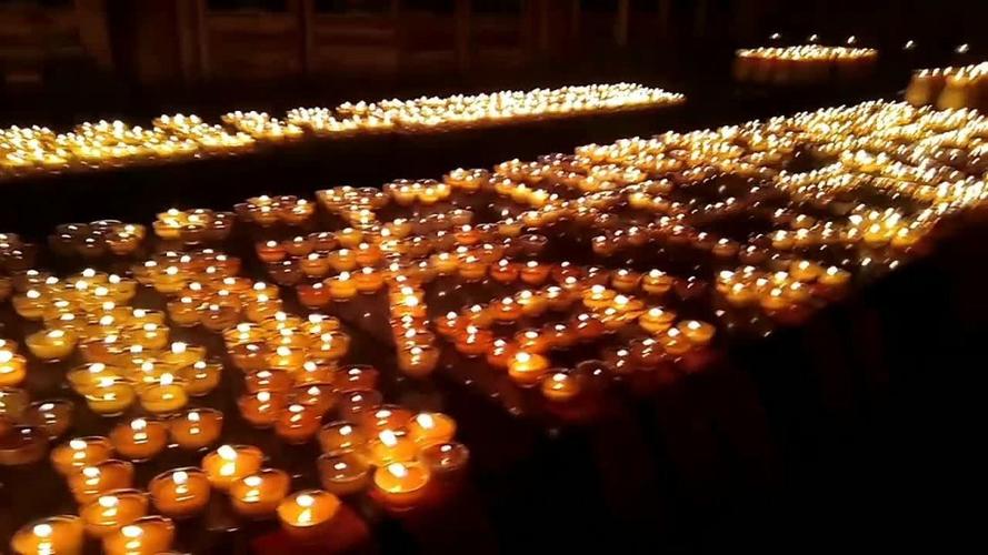 寺廟點燈祈福壁紙?廟里點燈祈福是怎么樣